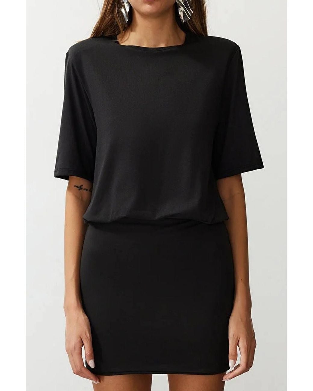 WOVCOR Black Crew Neck Relaxed Fit Mini Dress W/ Draped Waist Detail