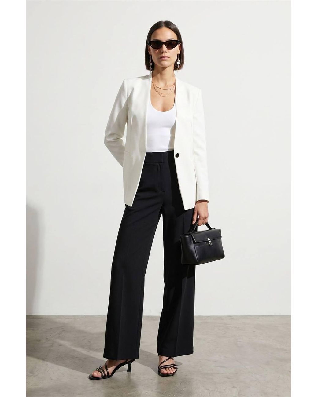 Dilvin White Slim Fit Crepe Blazer Jacket