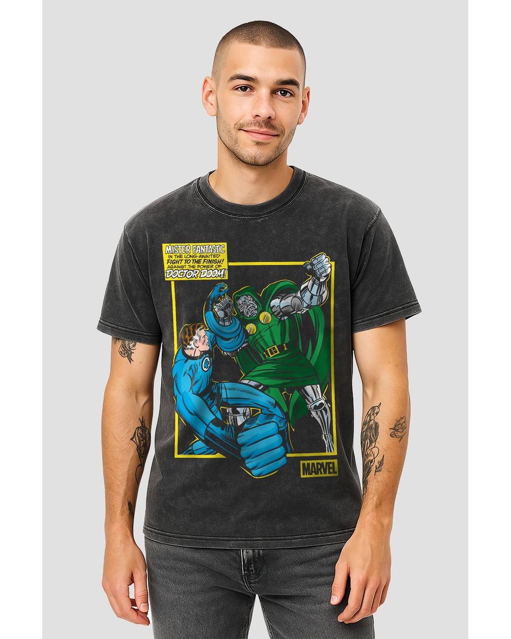 Marvel Green Retro Doctor Doom Versus Mr Fantastic T-Shirt, Vintage Wash Bla