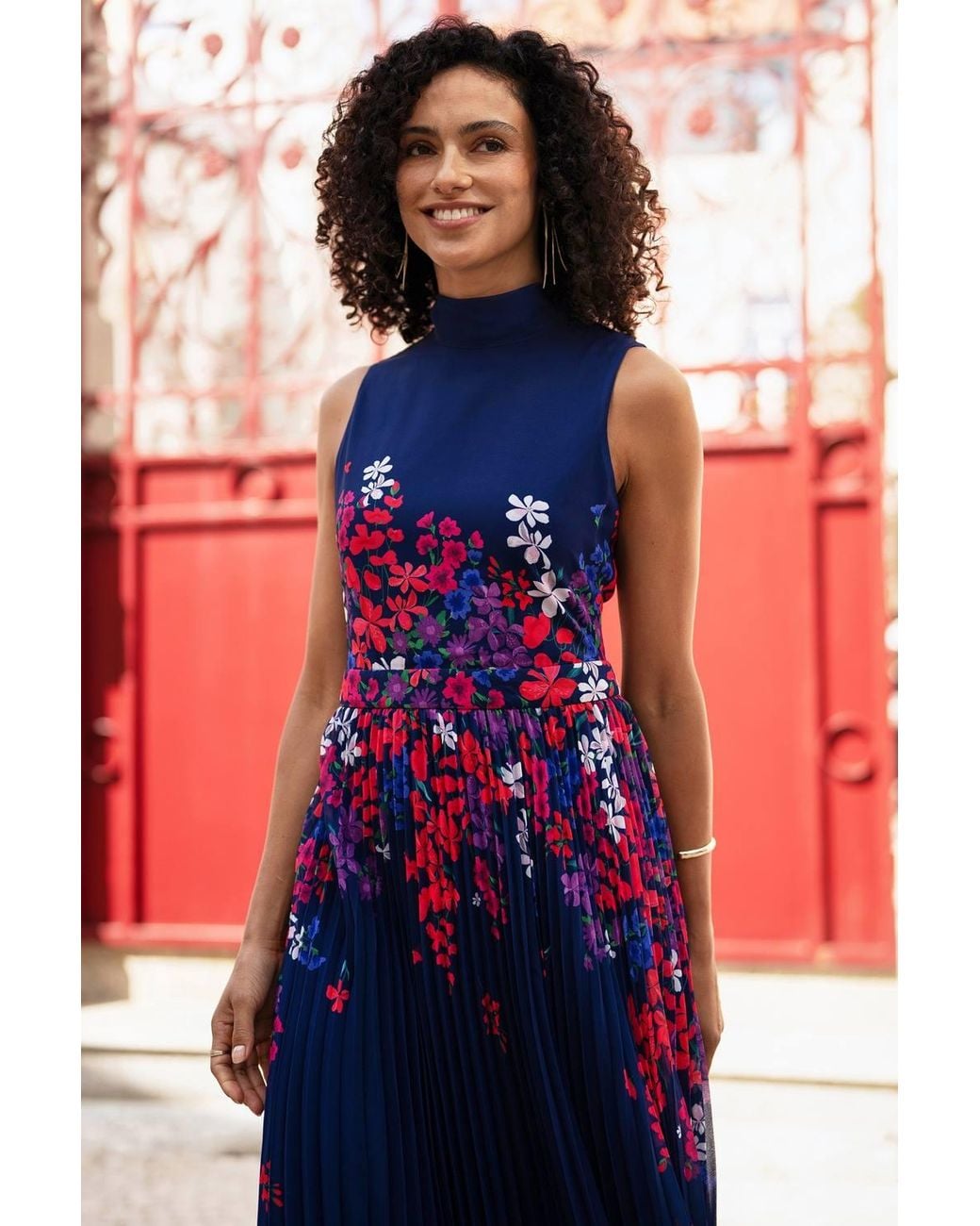 Yumi' Blue Border Floral Print Midi Dress With Pleats