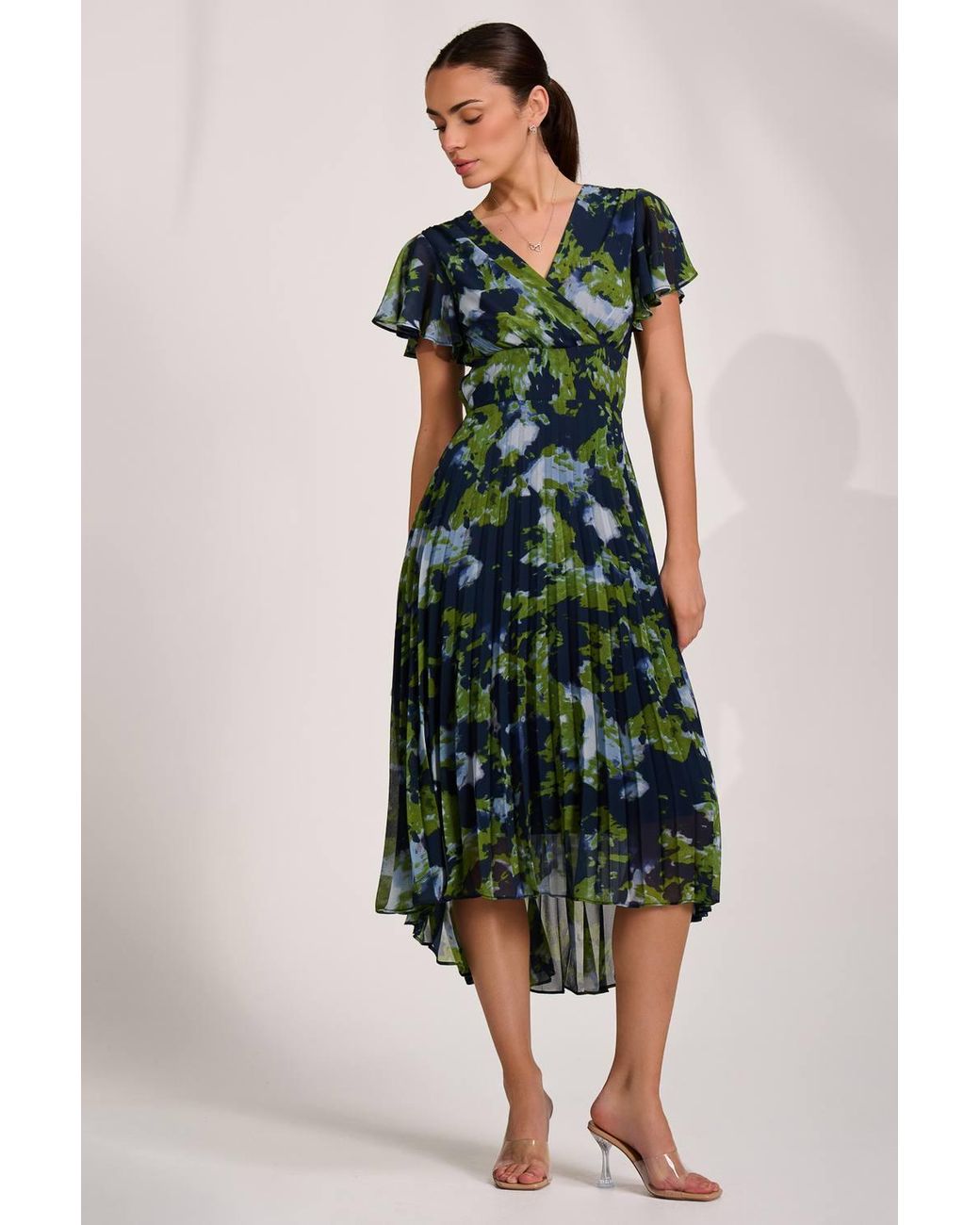 Jolie Moi Green Cap Sleeve Pleated Chiffon Maxi Dress