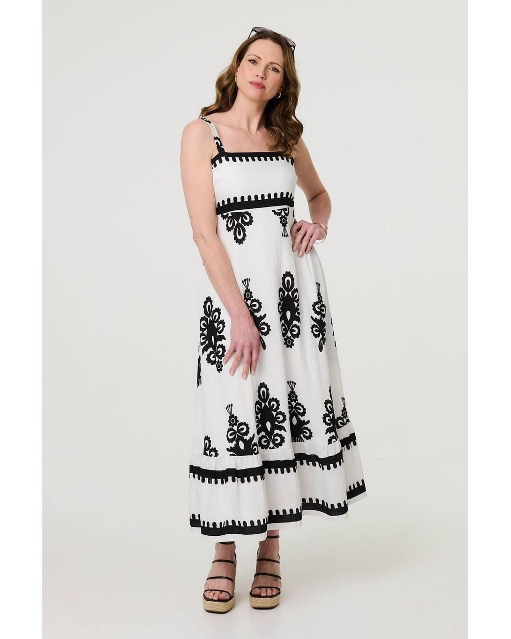 Izabel London White Ikat Print Sleeveless A-Line Maxi Dress