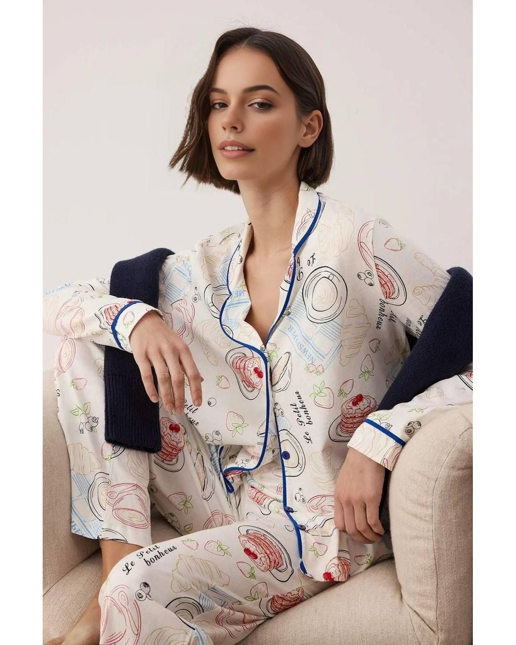 WOVCOR Multicolor Cafe Print Contrast Piping Revere Collar Long Sleeve Pyjama Set