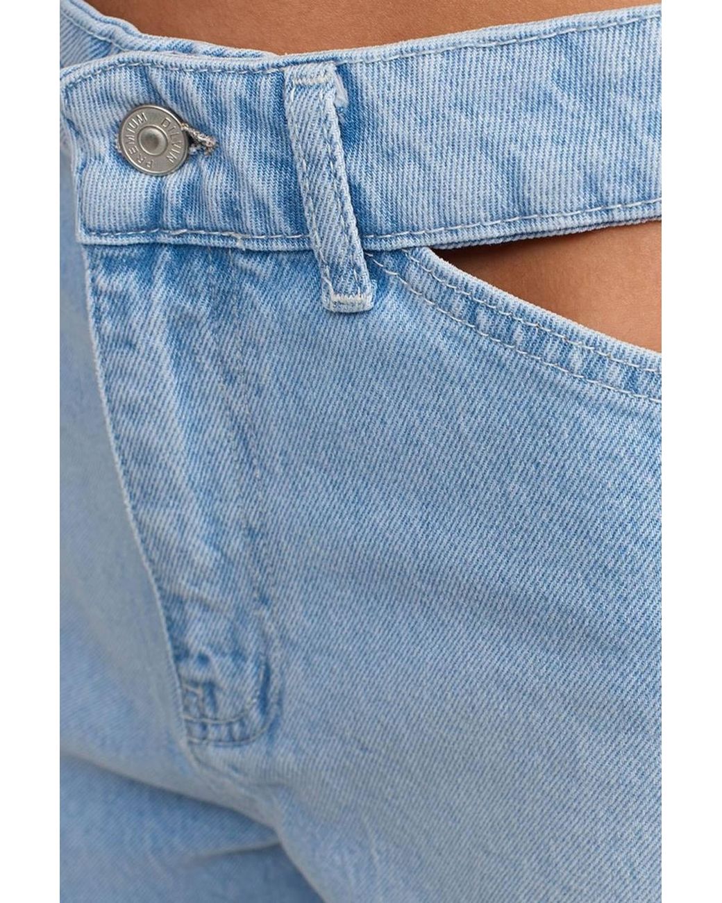 Dilvin Blue High-Waist Cotton Denim Mom Shorts W/ Cut-Out Detail