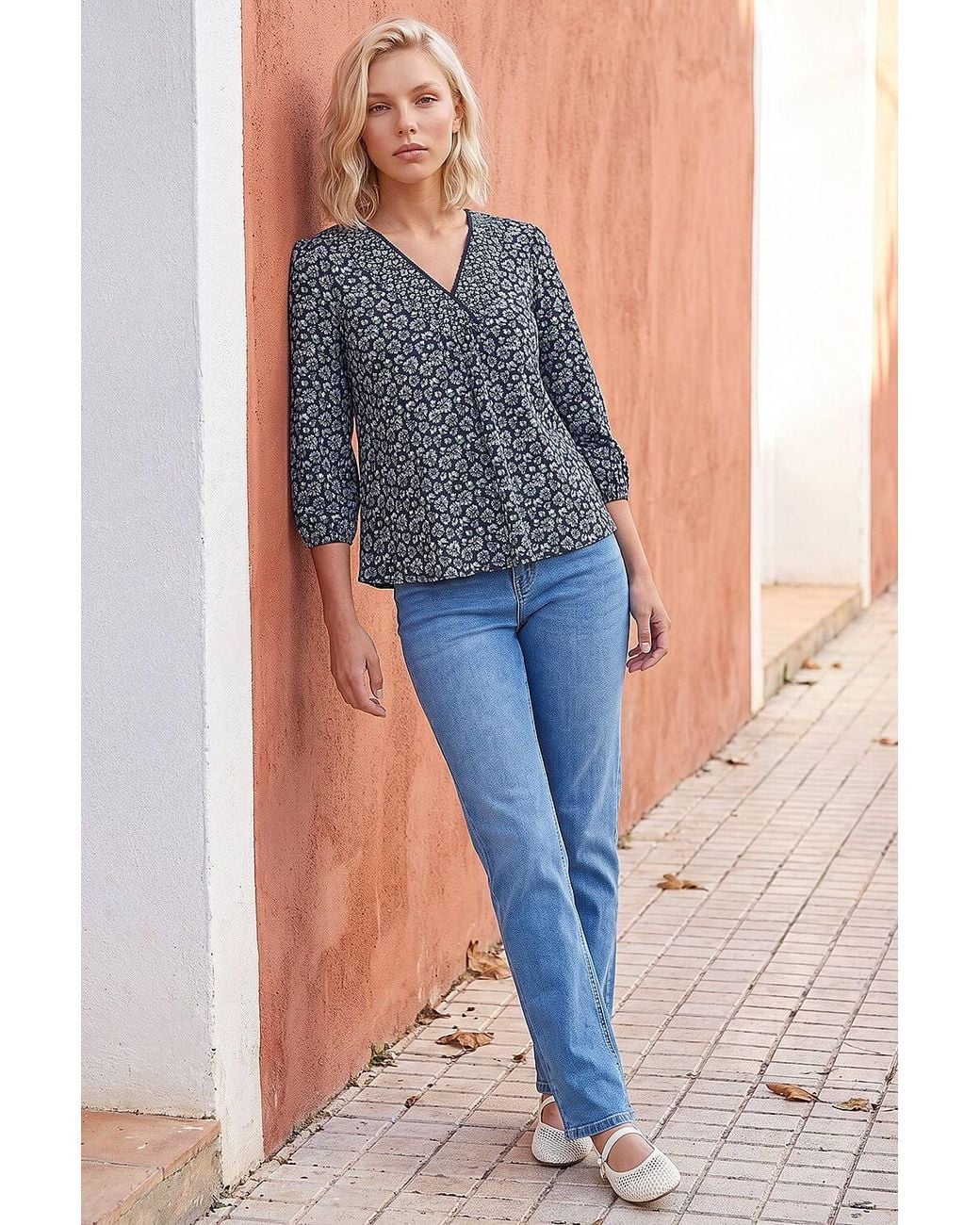 Roman Blue Petite Floral Print Stretch Top