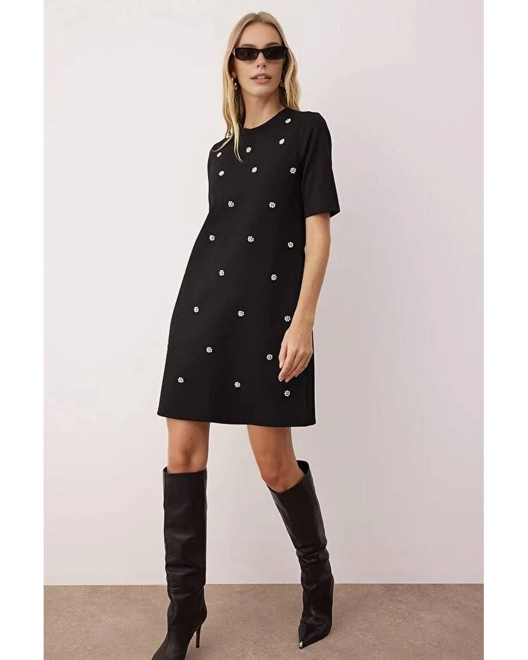 WOVCOR Black Embellished Short Sleeve Mini Knit Dress