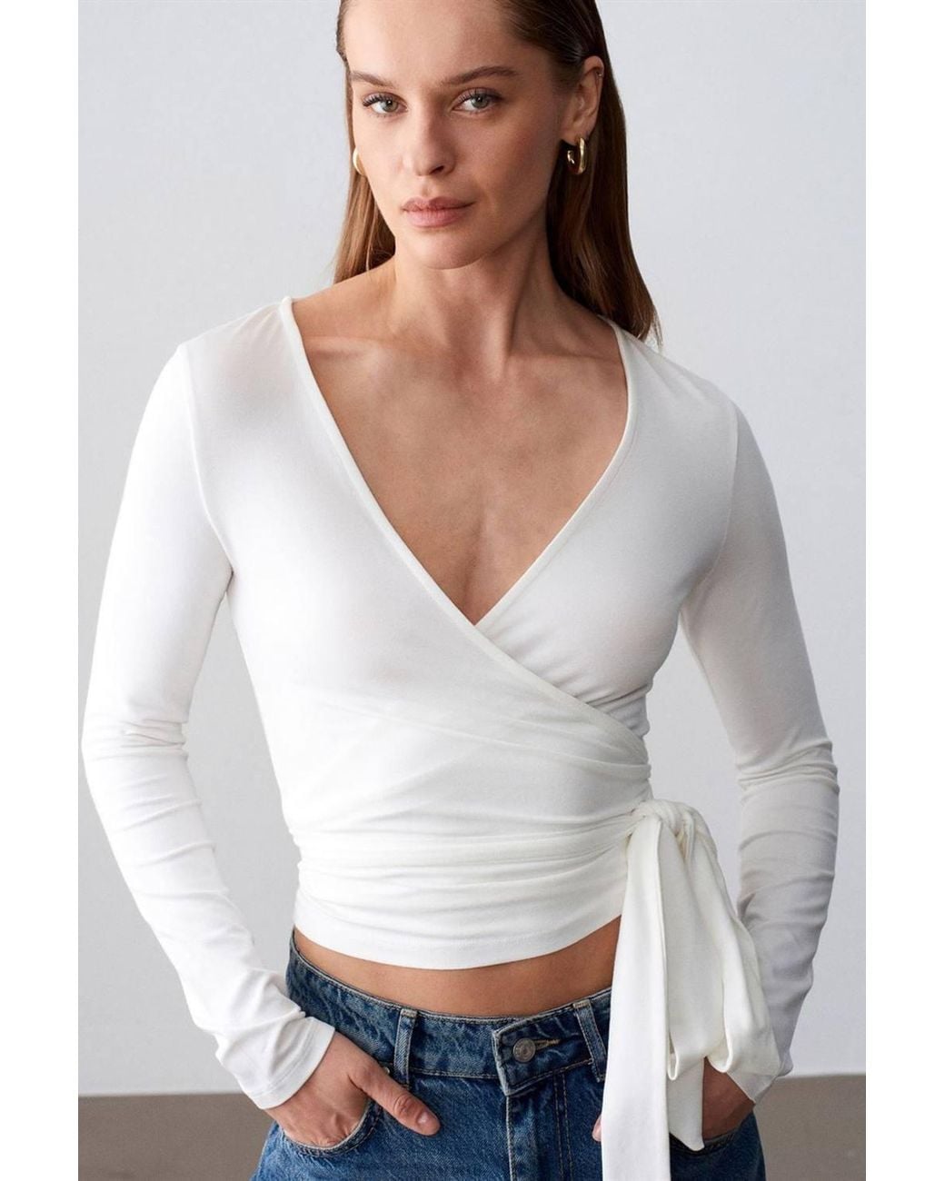 Dilvin White Crop Wrap Blouse With Tie Detail