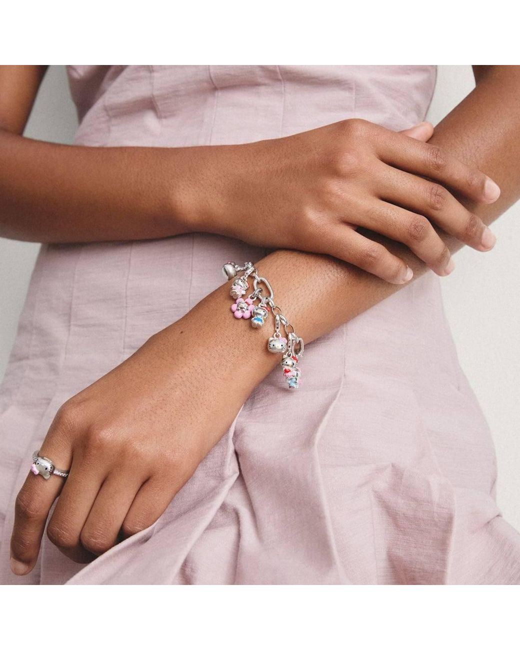 Thomas Sabo Pink Charm Club Connect Hello Kitty Waving Charm 2250-M06-7