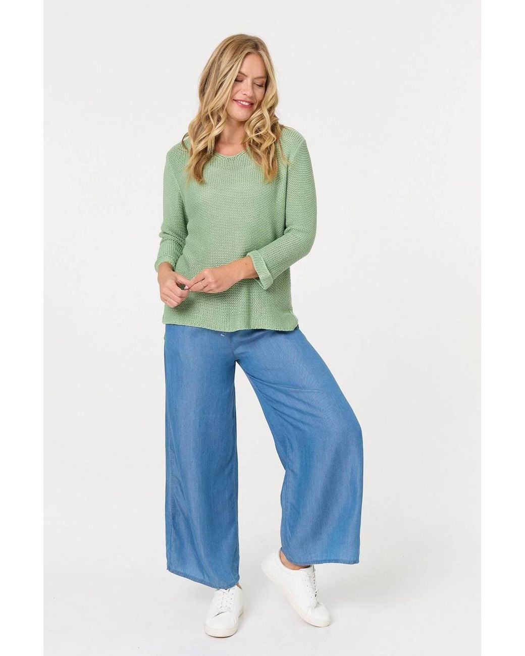 Izabel London Green Mesh Texture 3/4 Sleeve Relaxed Top