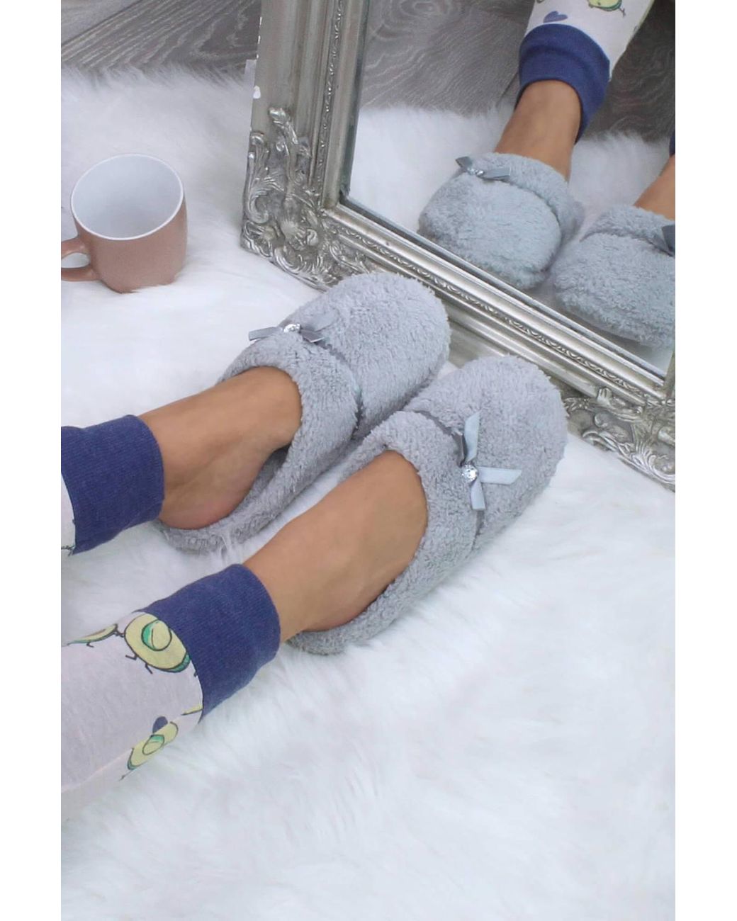 AJVANI Black Fleece Mules Slippers