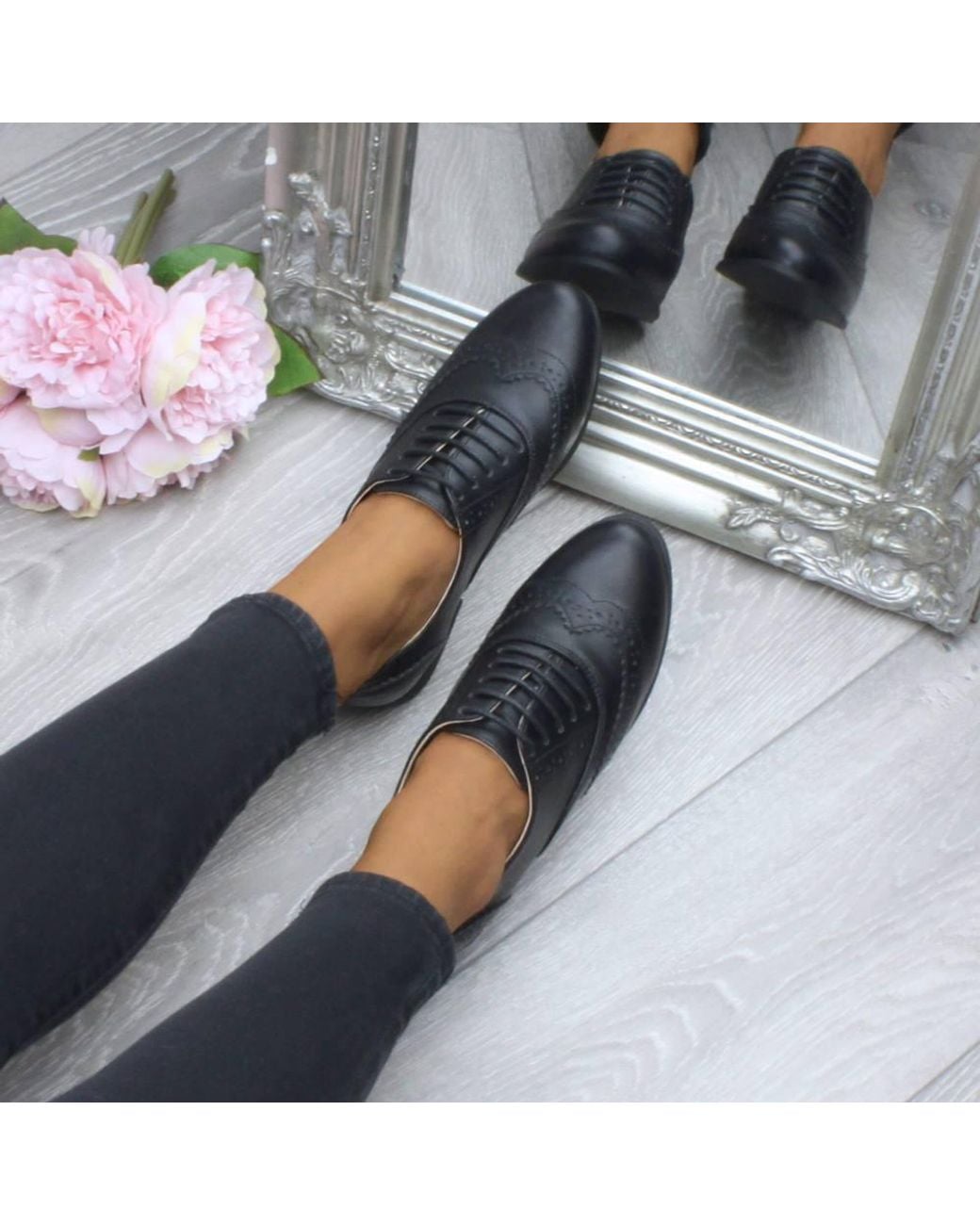 AJVANI Black Flat Heel Lace Up Oxfords Brogues