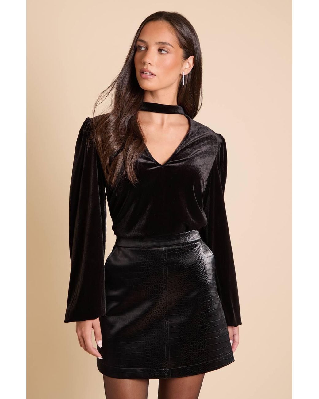 Dorothy Perkins Black V Neck Blouson Sleeve Velvet Top