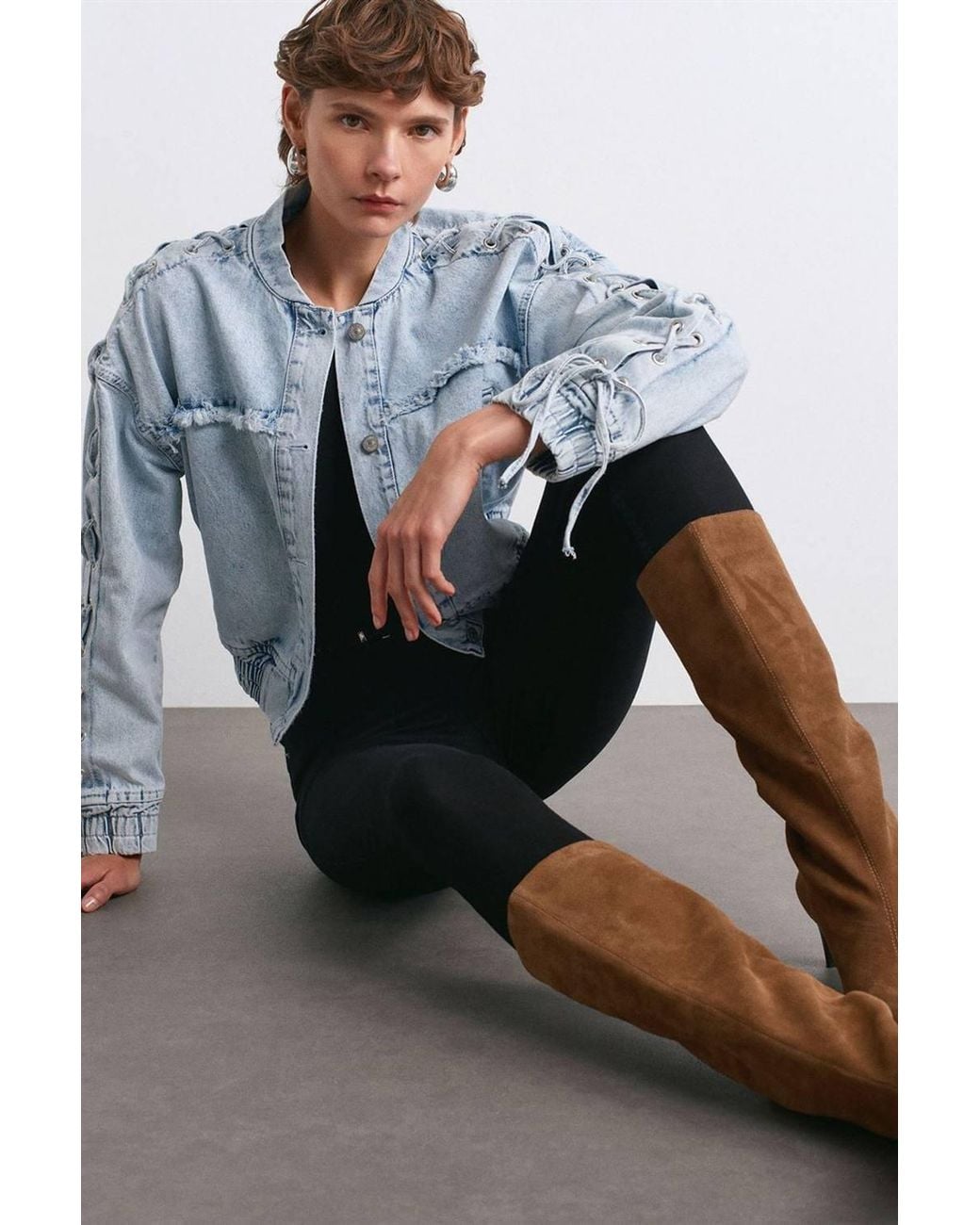 Dilvin Gray Cropped Denim Jacket W/ Shirt Collar