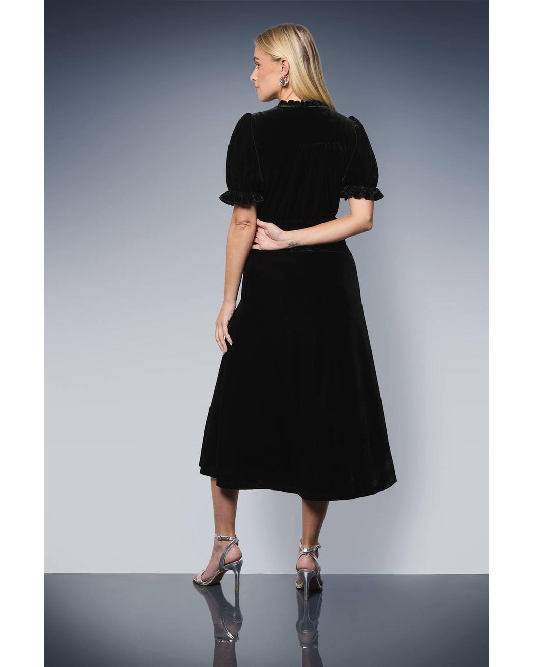 Wallis Blue Petite Velvet Embellished Midi Dress
