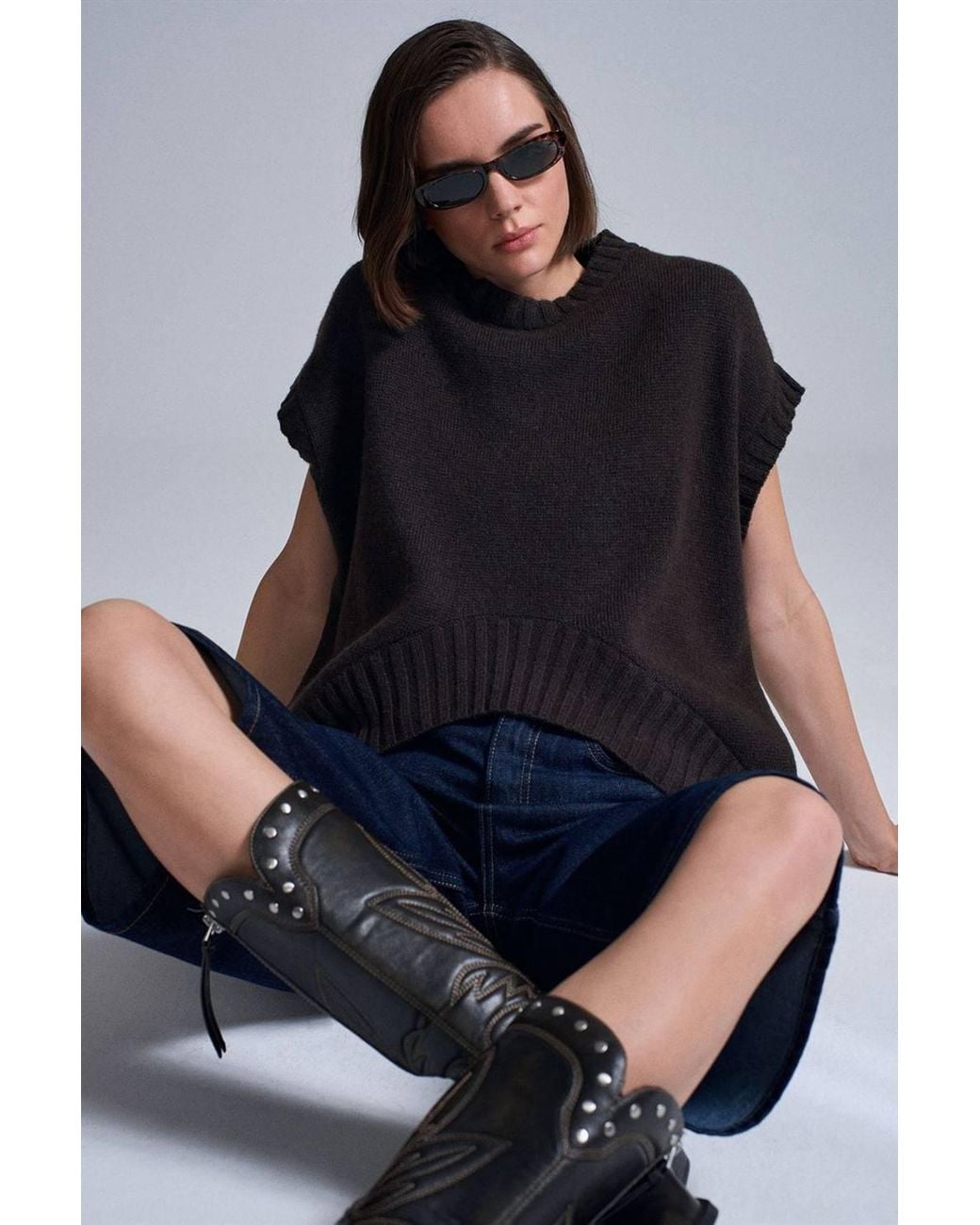 Dilvin Black Oversized Ribbed Knit Sweater Vest
