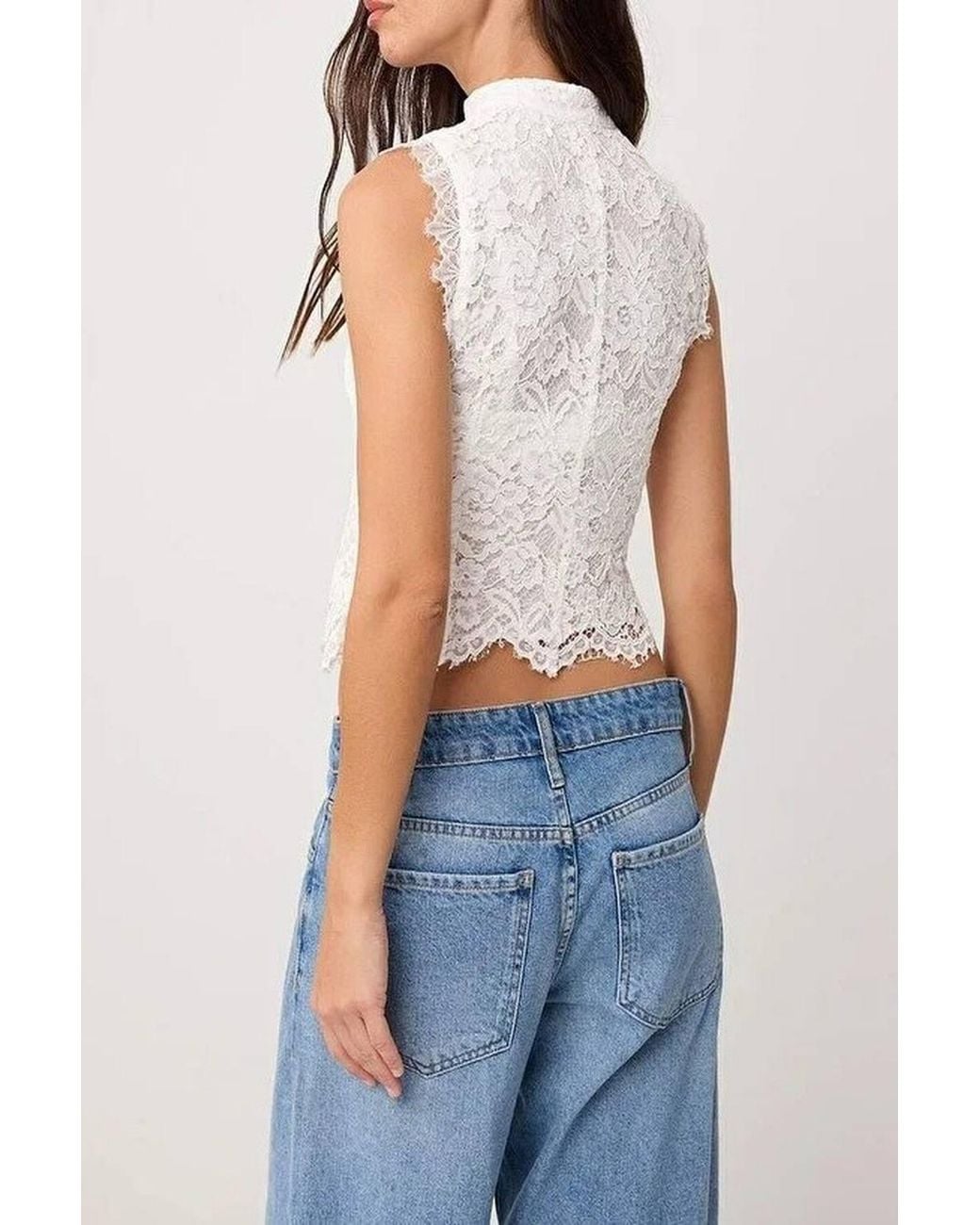 WOVCOR White High Neck Sleeveless Guipure Lace Blouse W/ Brit Detail