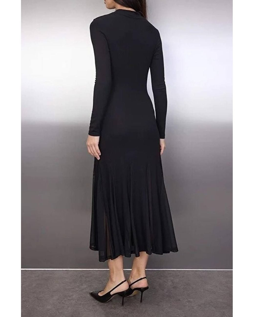 WOVCOR Black Long Sleeve Stretch Knit Maxi Dress W/ Ruffle Hem