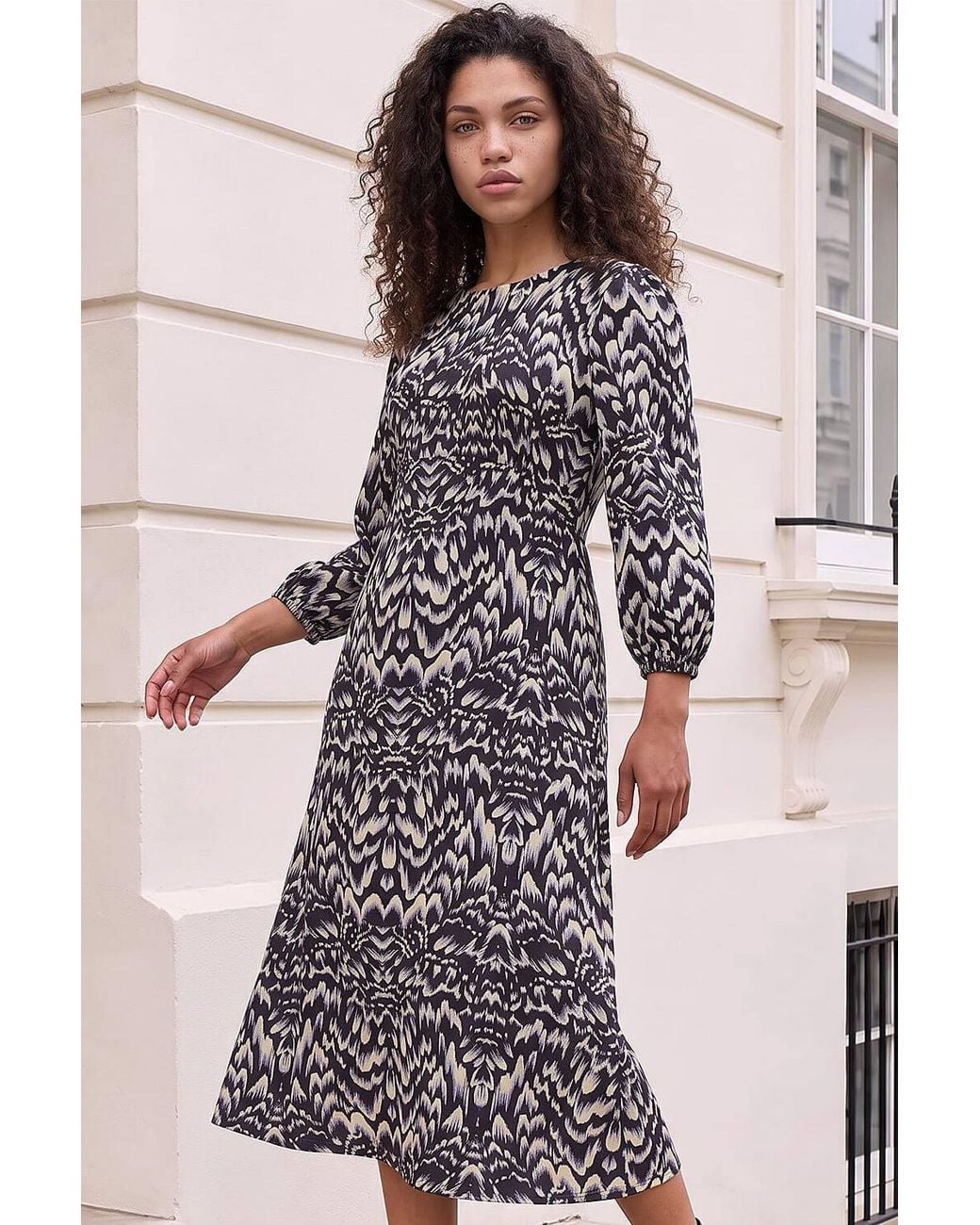 Roman Black Petite Abstract Stretch Midi Dress