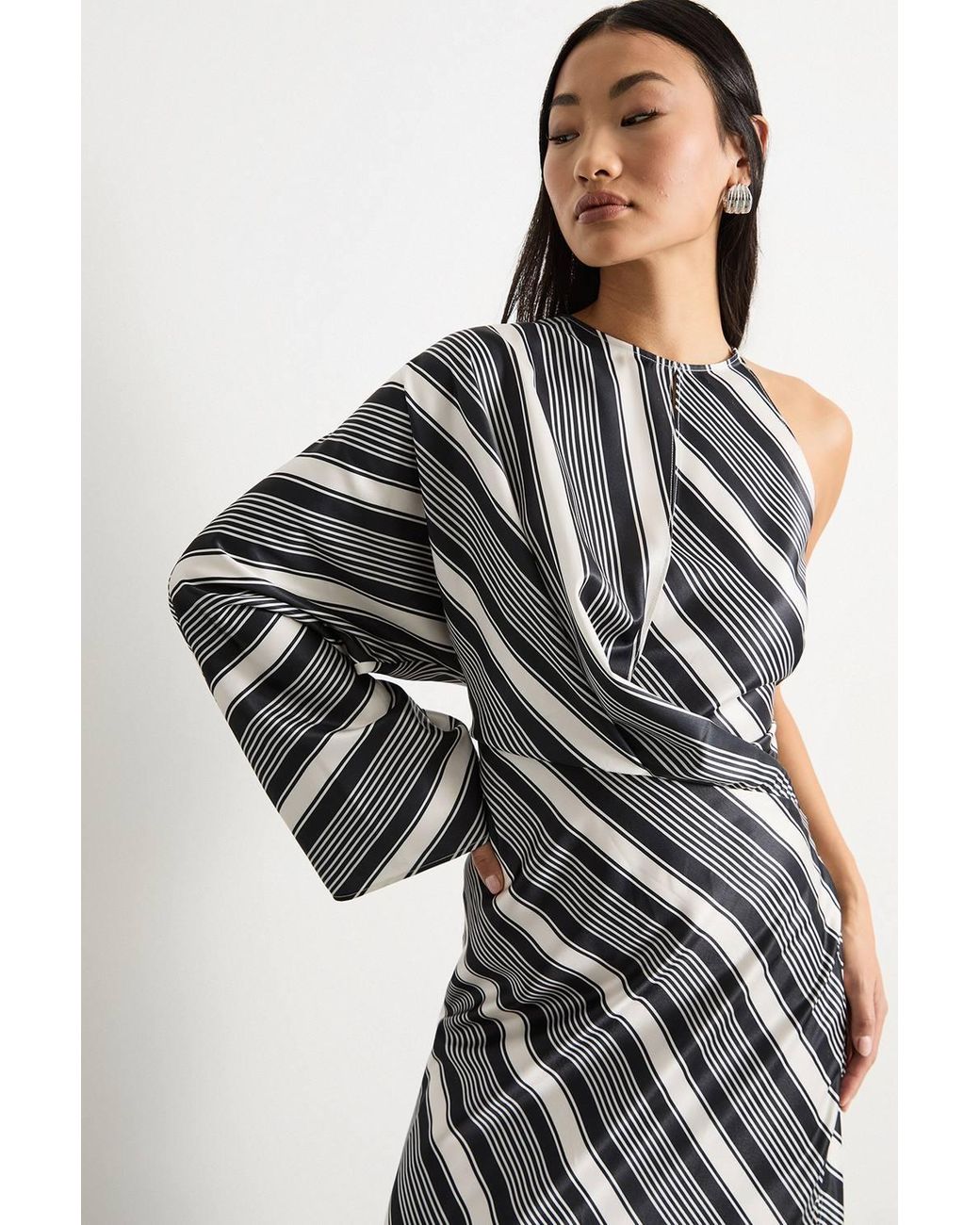 Warehouse White Petite Printed One Shoulder Twist Front Keyhole Satin Maxi Dress