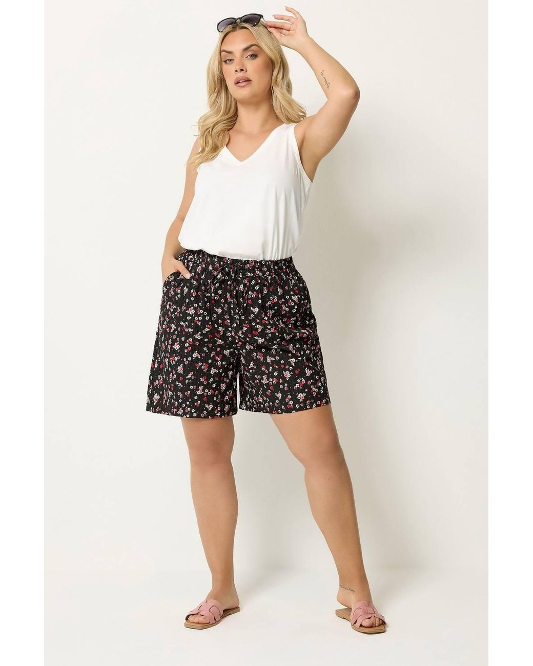 Yours White Ditsy Floral Shorts