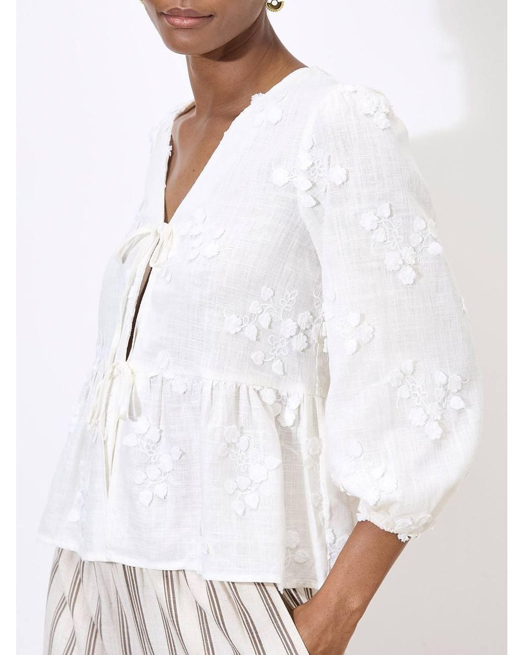 Apricot White Floral Applique Tie Front Top