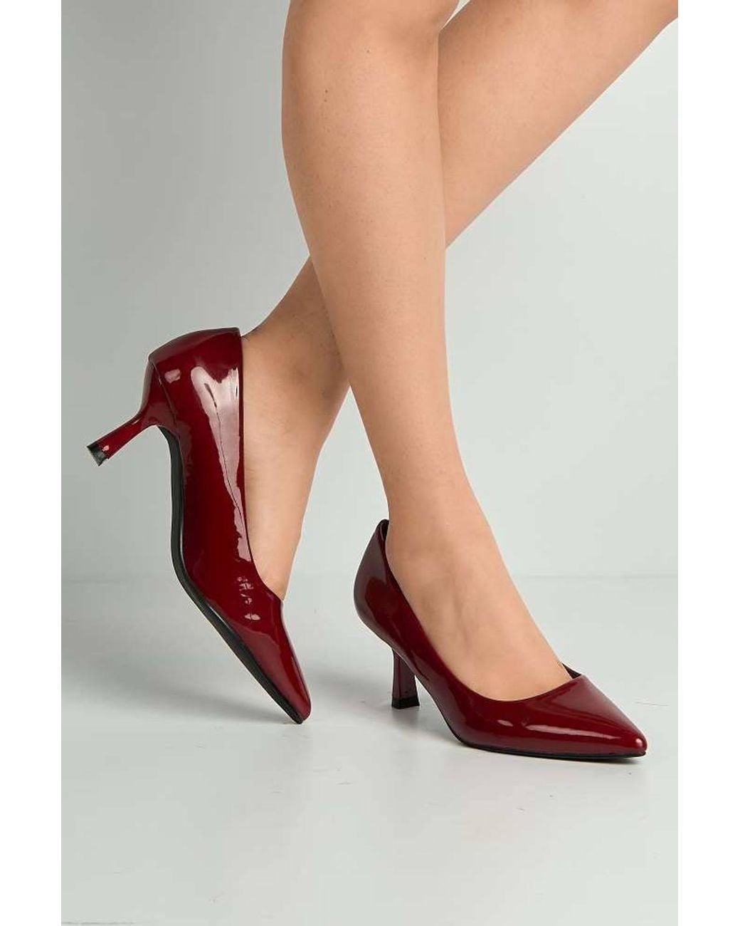 Miss Diva White Aranea Pointed Toe Court Shoes
