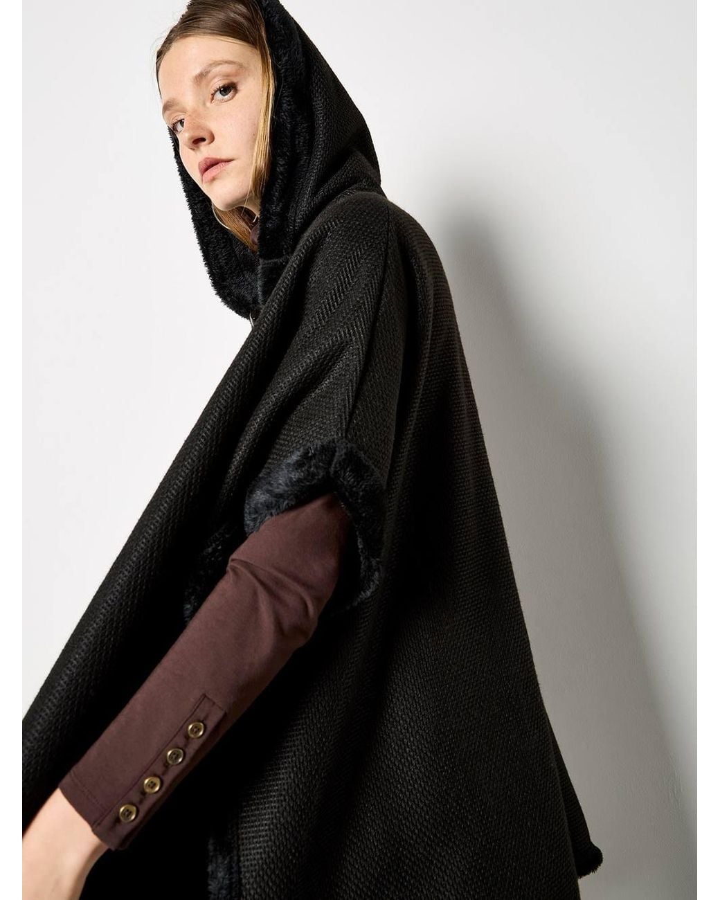 Apricot Black Faux Fur Trim Waffle Knit Cape