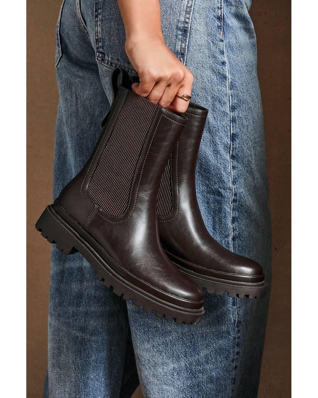 Linzi Black Command Chunky Chelsea Boots