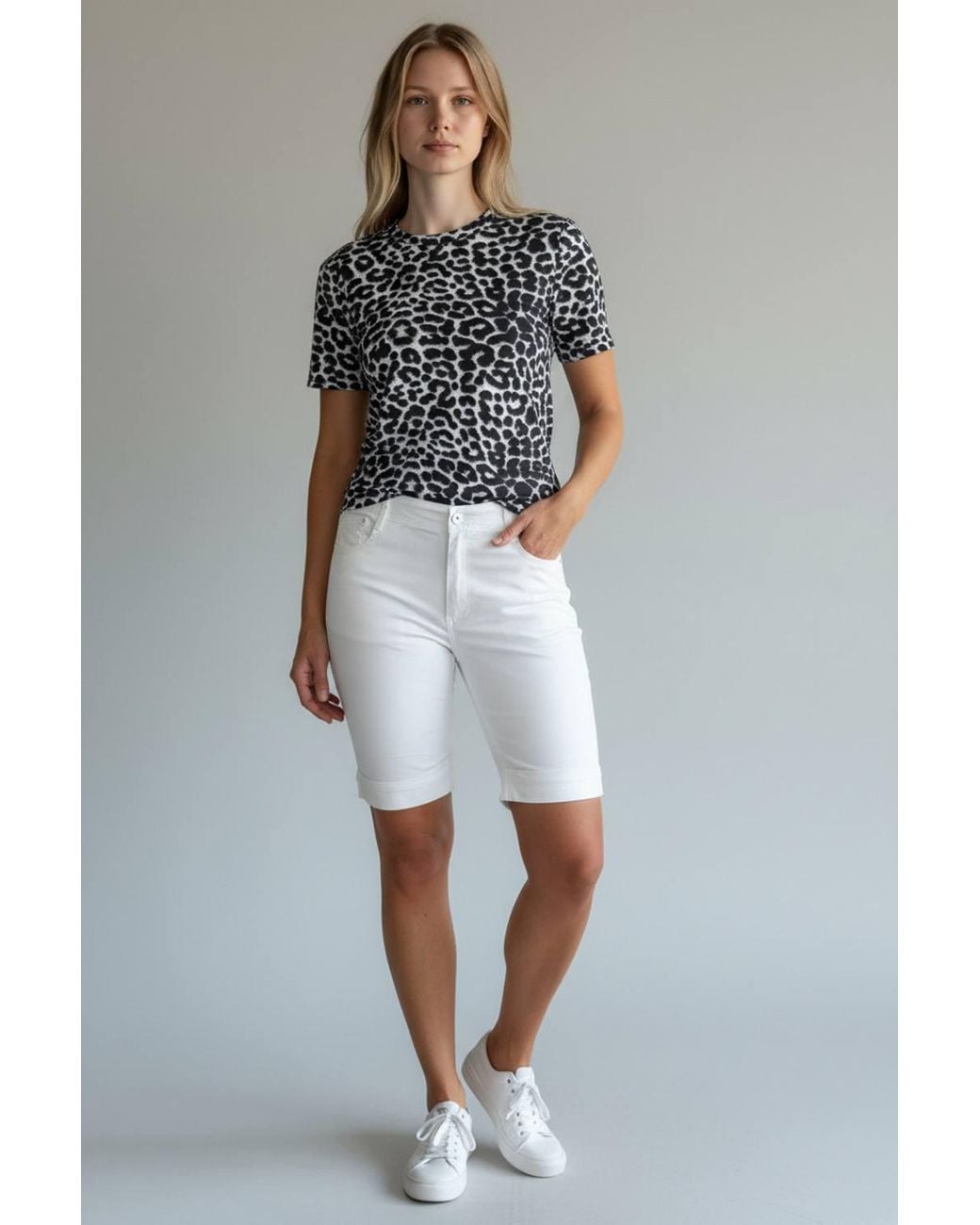 Paulo Due White Bermuda Chino Shorts