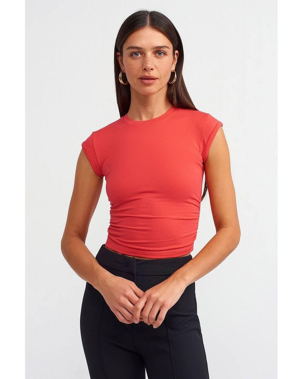 Dilvin Red Sleeveless Crop T-Shirt