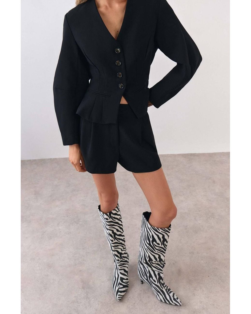 Warehouse Black Tailored City Shorts