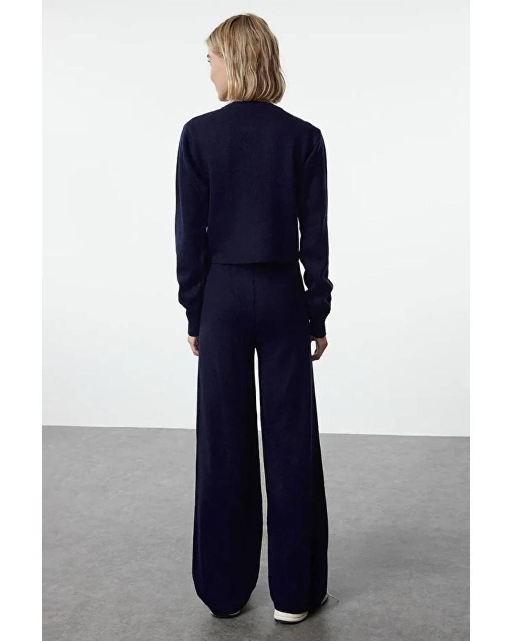 WOVCOR Blue Two-Piece Knit Lounge Set – Cropped Cardigan & Wide-Leg Pants