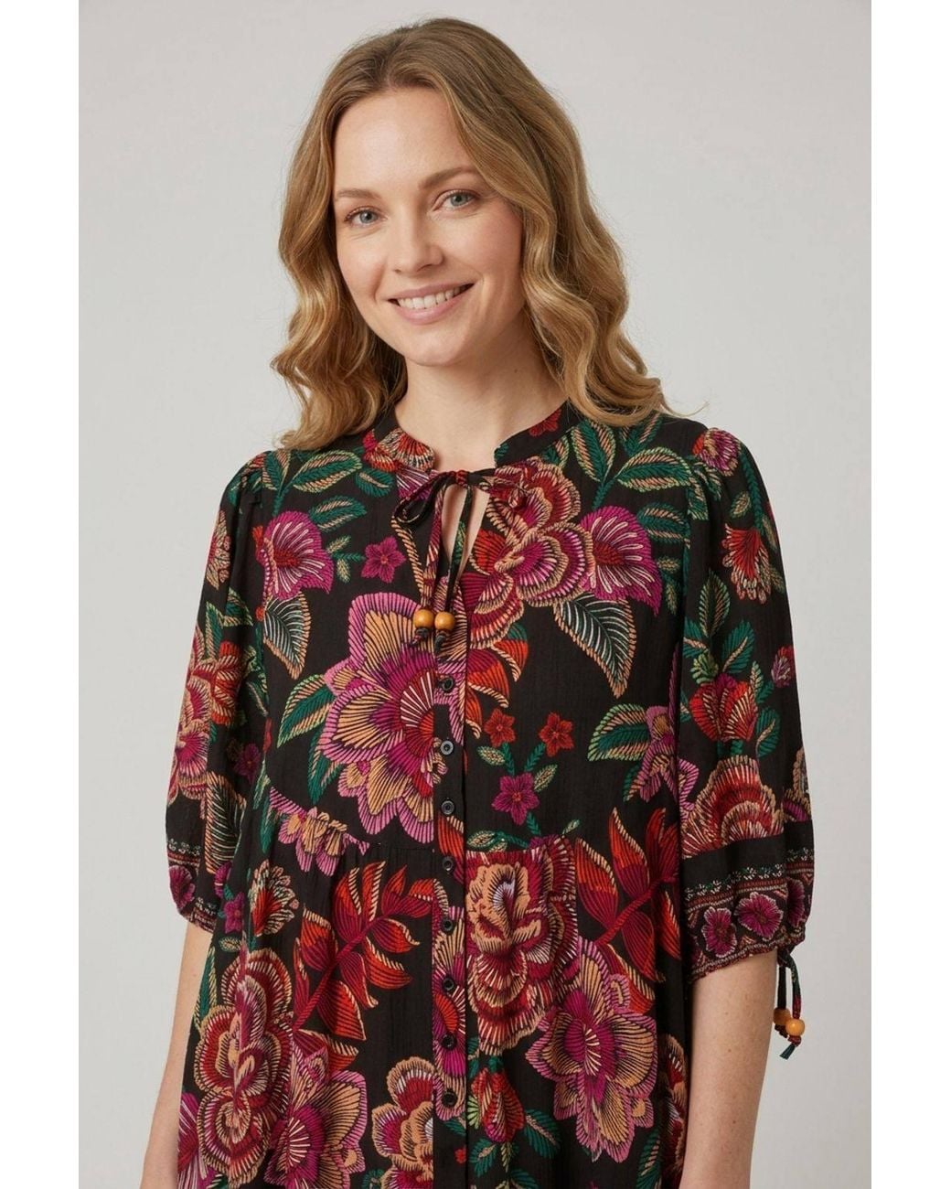 Izabel London Red Floral Relaxed 1/2 Sleeve Short Dress
