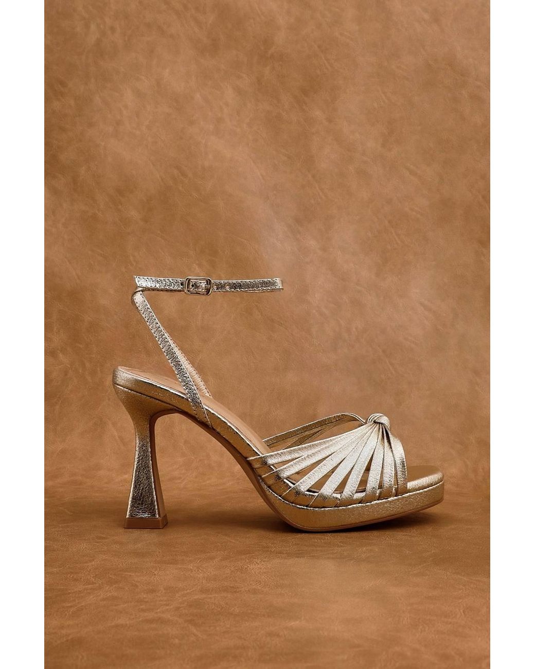 Linzi White Socialite Knotted Platform Heels