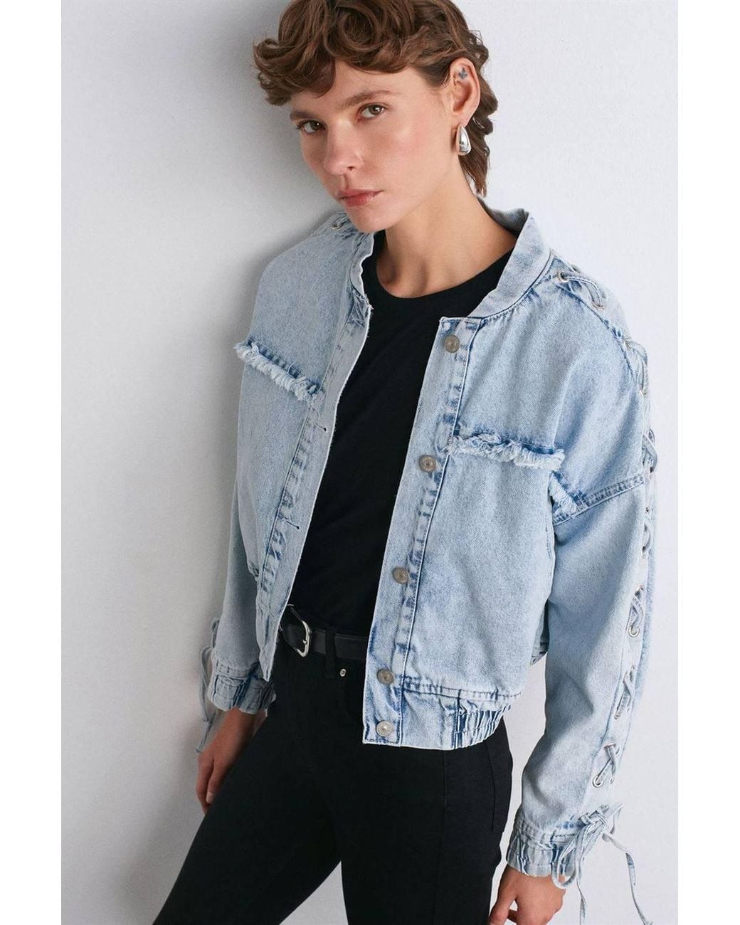 Dilvin Gray Cropped Denim Jacket W/ Shirt Collar
