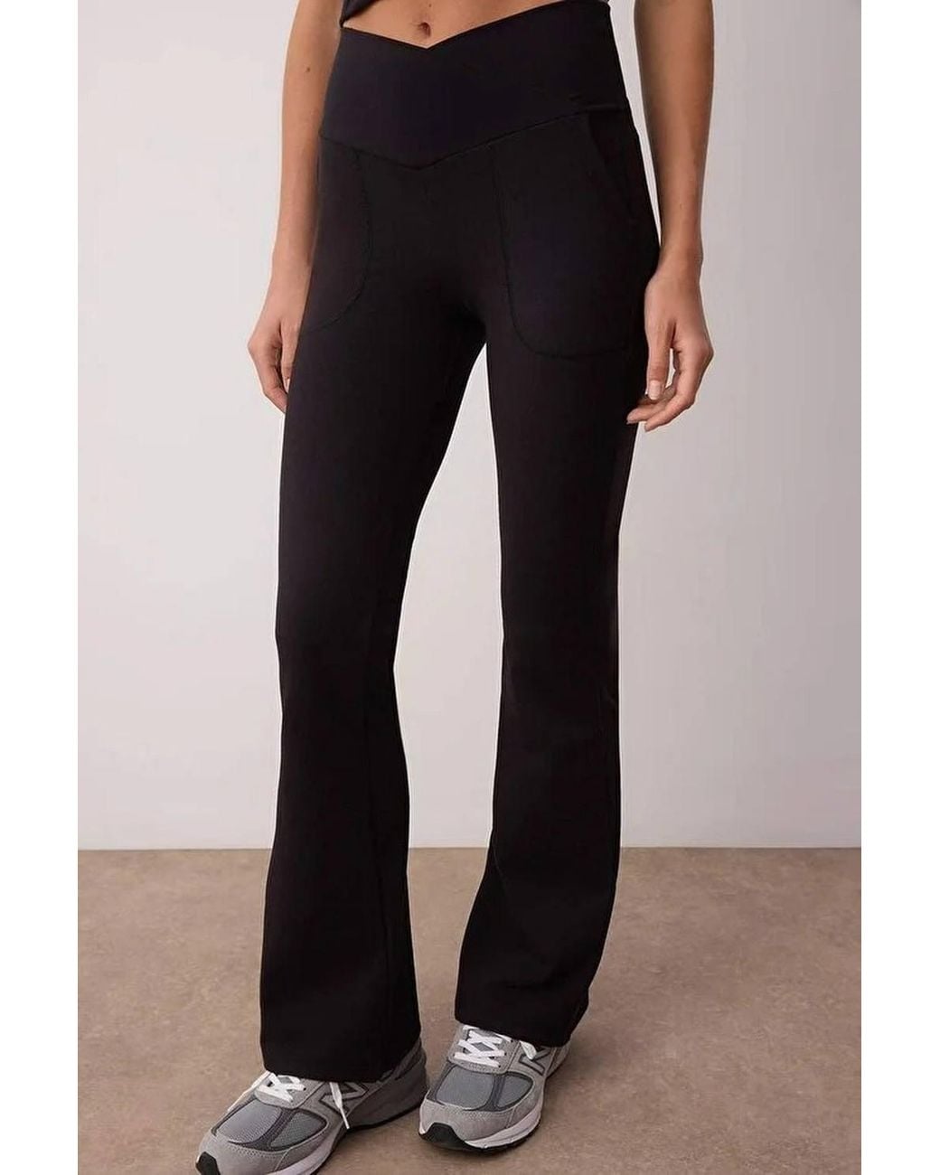 WOVCOR Black Crossover Waist Flared Full-Length Sports Leggings W/ Pockets