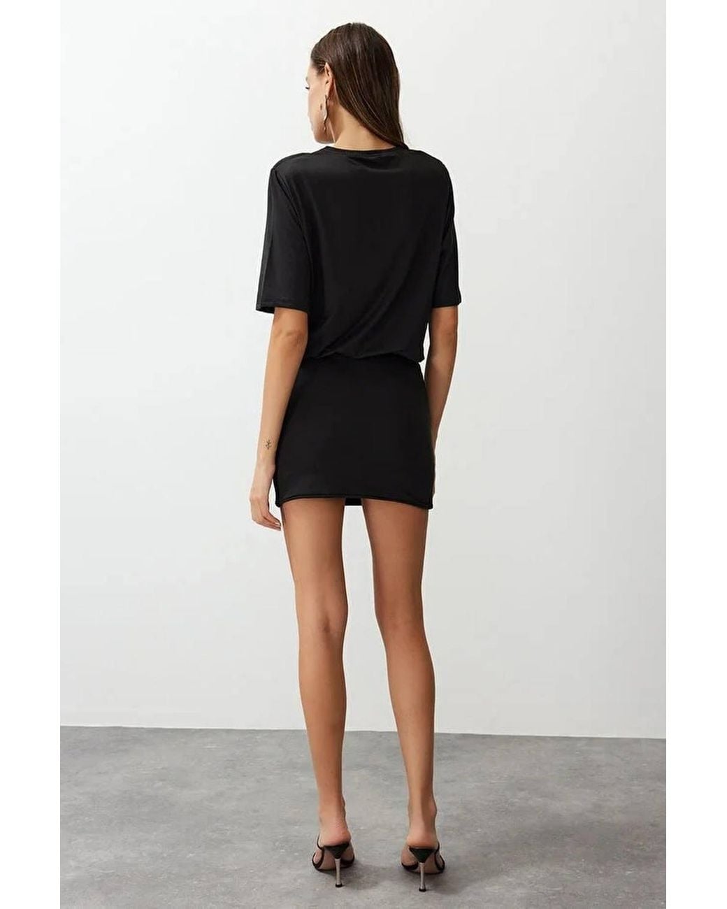 WOVCOR Black Crew Neck Relaxed Fit Mini Dress W/ Draped Waist Detail