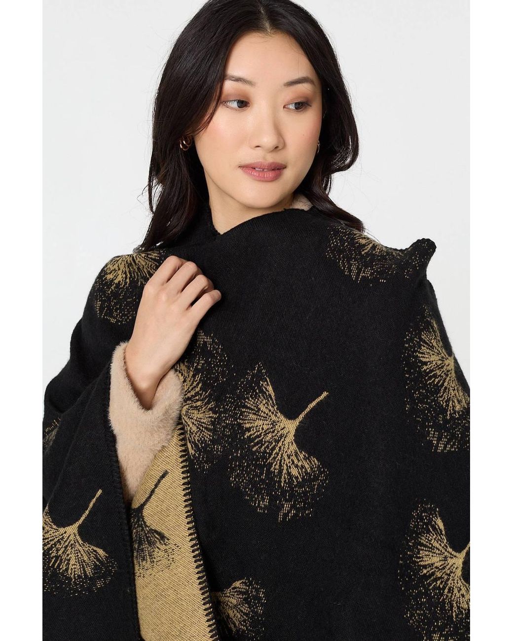 Izabel London Black Printed Open Front Oversized Poncho