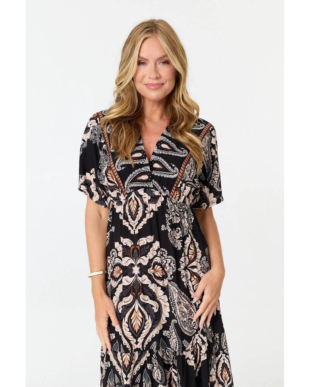 Izabel London White Paisley Relaxed 1/2 Sleeve Maxi Dress
