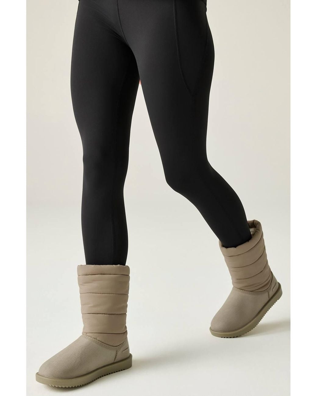 Regatta Black Waterproof Risley Baffle Mid Boots