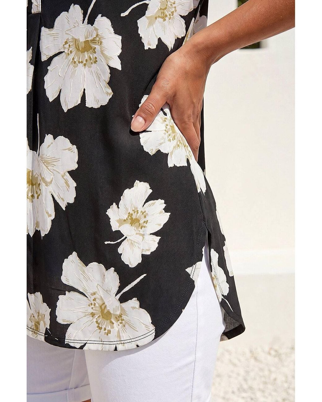 Roman Black Floral Puff Print Stretch Top