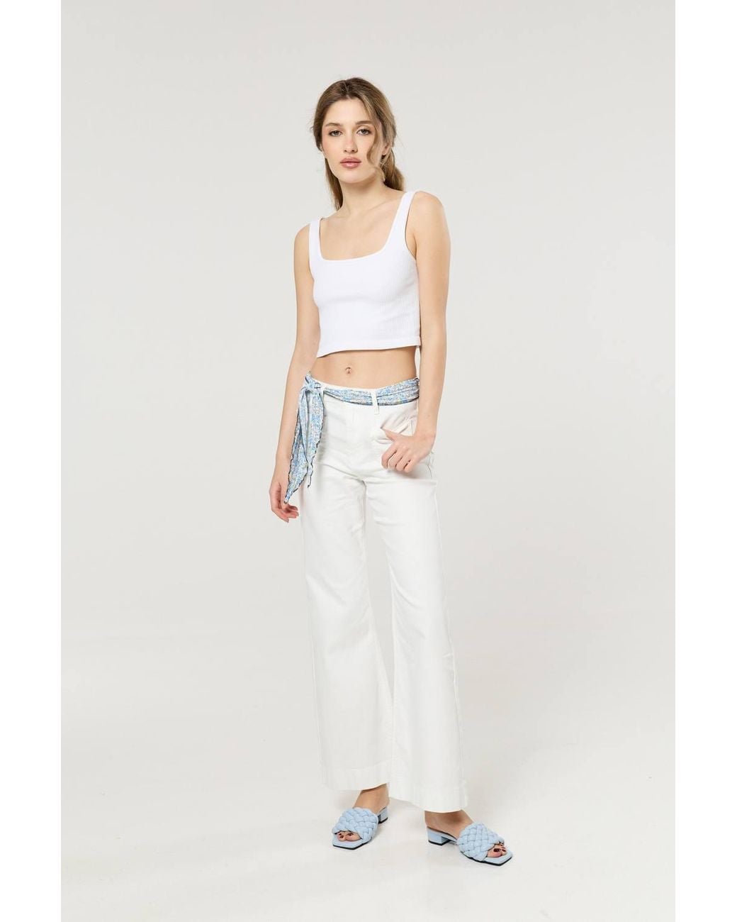 Liquorish White Scarf Belt Wide Leg Jeans