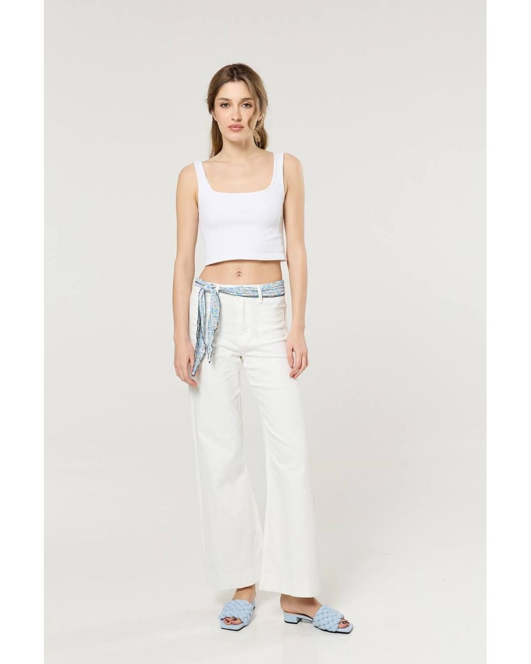 Liquorish White Scarf Belt Wide Leg Jeans