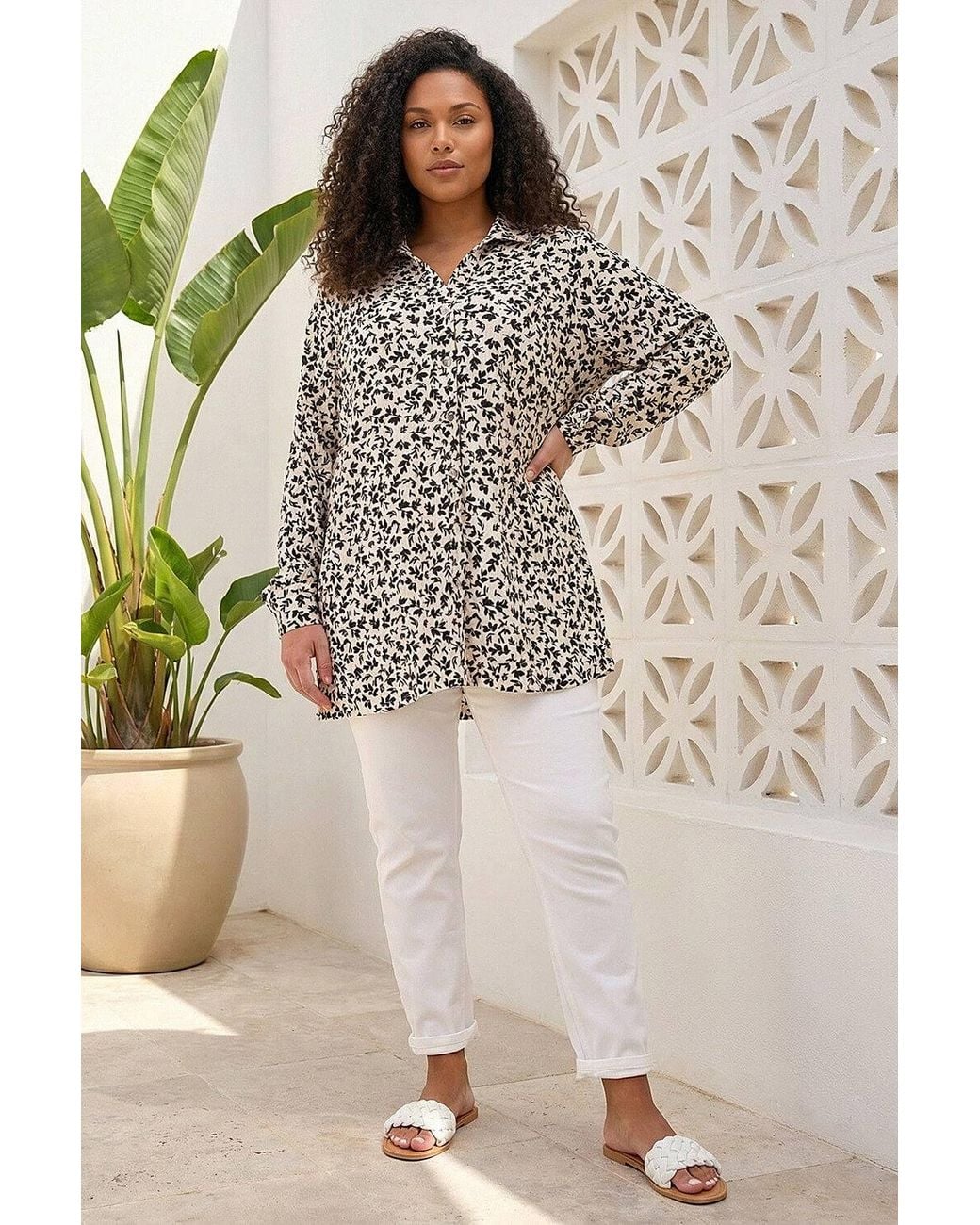 Roman Brown Curve Floral Textured Blouse