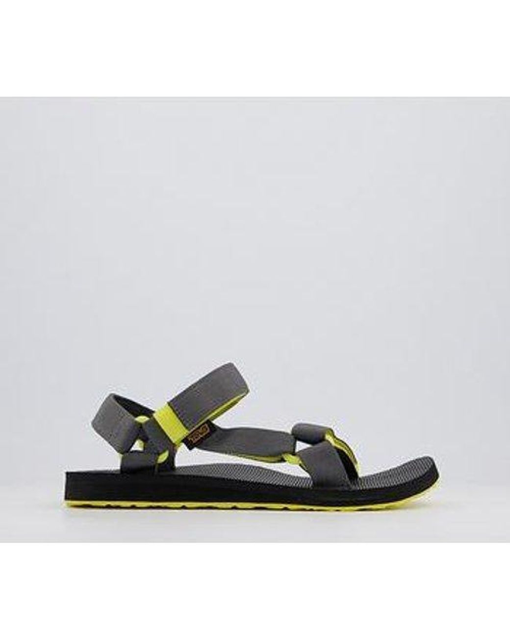 teva ultralight sandals