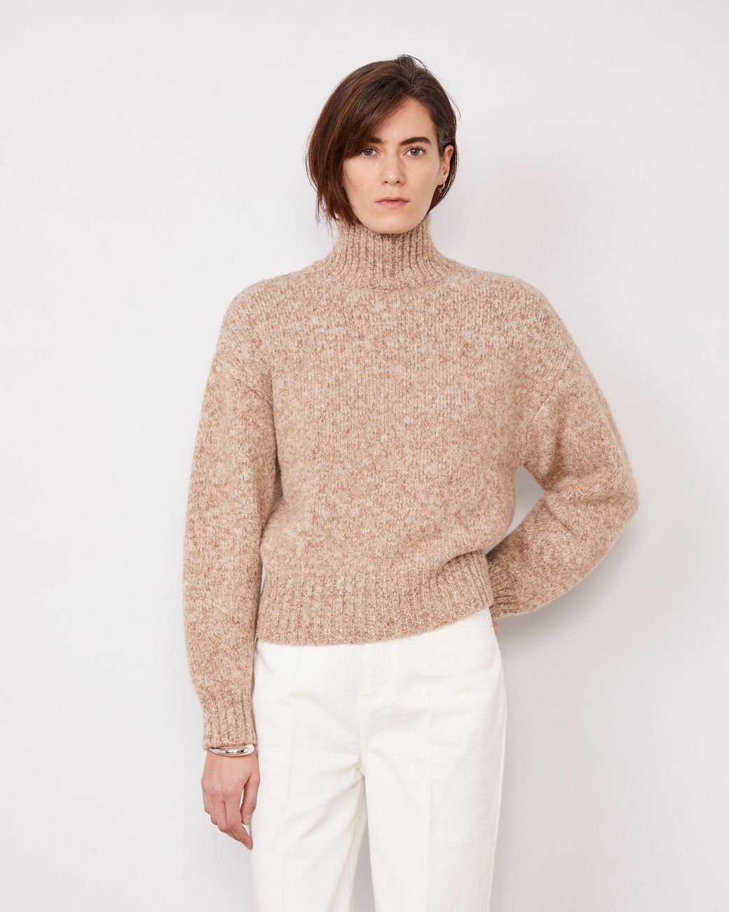 Pull Vesna Officine Generale en coloris White