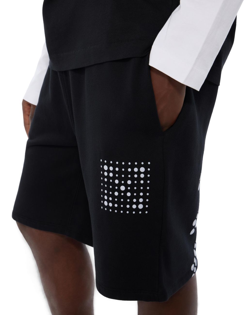 Off-White c/o Virgil Abloh Black Dotted Arrow Skate Sweatshorts for men