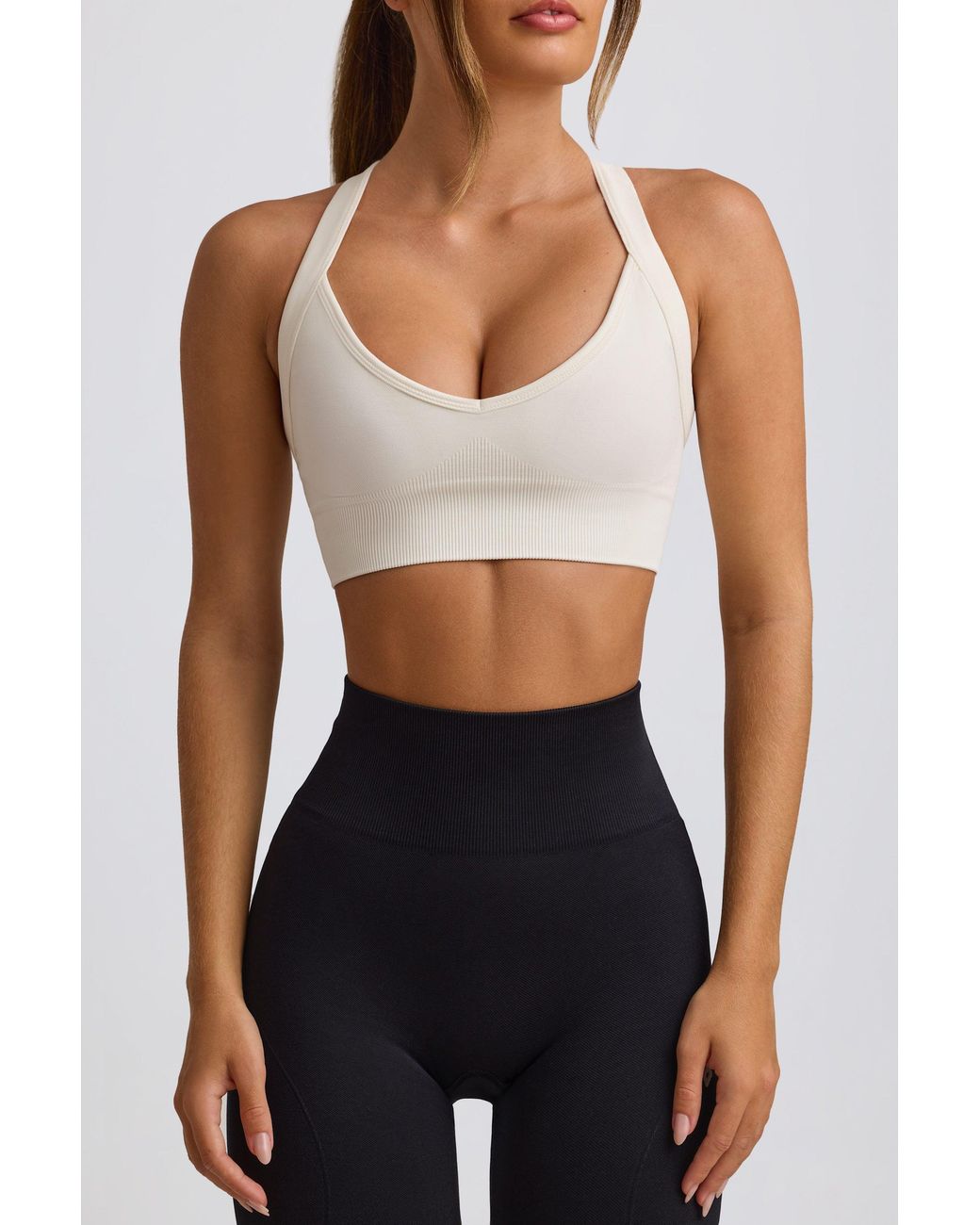 BO+TEE White Super Sculpt Seamless Cross-Back Sports Bra