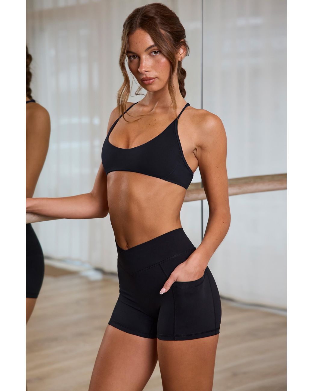 BO+TEE Black Soft Active V-Waist Pocket Mini Shorts