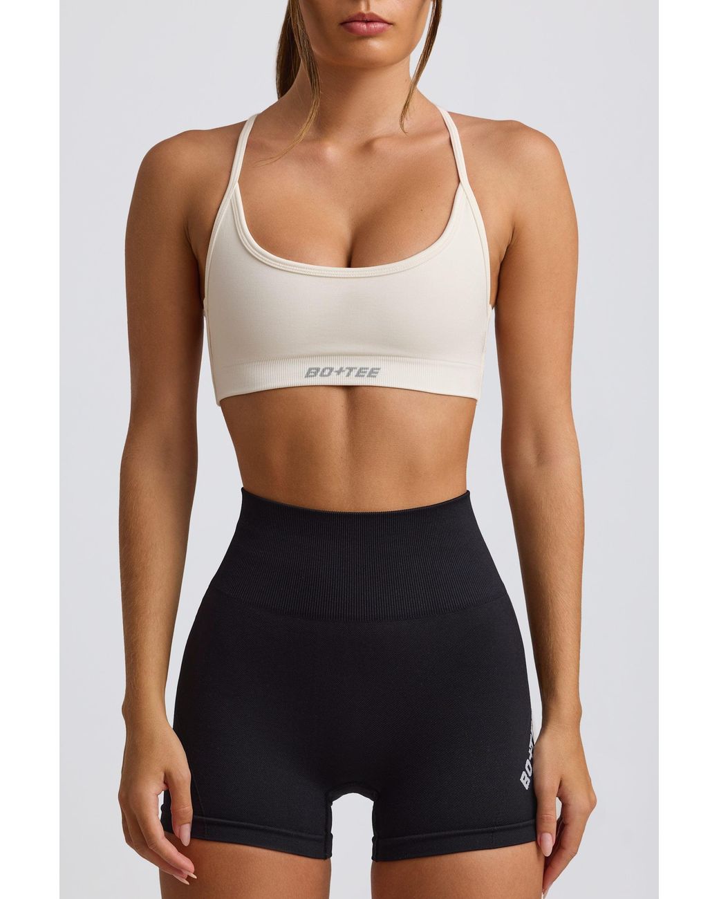 BO+TEE White Super Sculpt Seamless Backless Sports Bra